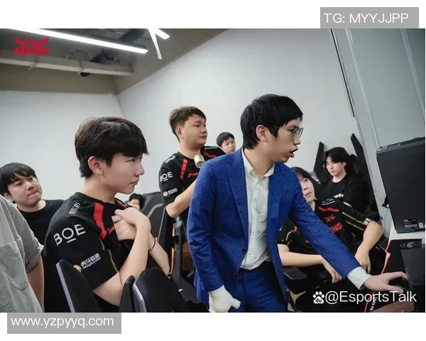 赛后分析：LNG与JDG对决中的战术布局与执行细节探讨