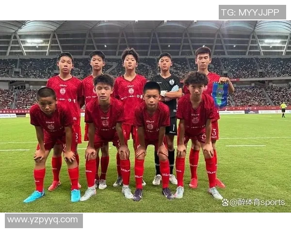 中国足球明星榜单揭晓十大无法入选的传奇球员背后的故事与原因 中国足球明星榜单揭晓十大无法入选的传奇球员背后的故事与原因